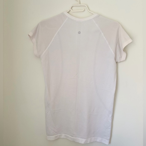 Lululemon Swiftly Tech Short Sleeve Tee - Picture 4 of 5